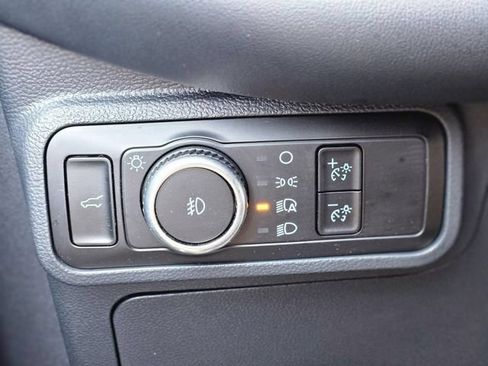 Used 2025 Ford Explorer ST-Line w/ ST-Line Street Pack AWD/4WD image 18