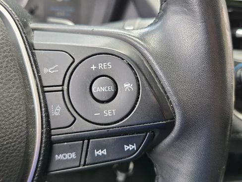 Used 2021 Toyota Corolla SE FWD image 23