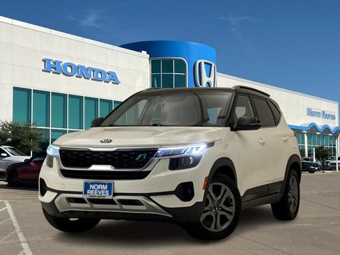 Used 2021 Kia Seltos S FWD image 1