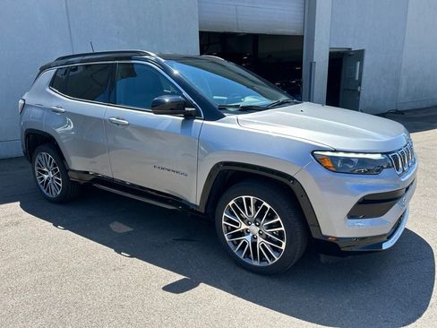 Used 2023 Jeep Compass Limited w/ Elite Group AWD/4WD image 9
