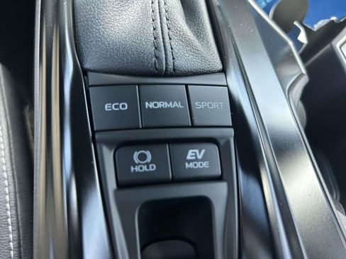 New 2026 Toyota Camry Hybrid FWD image 22