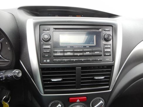 Used 2011 Subaru Forester 2.5X Premium w/ All-Weather Pkg image 39