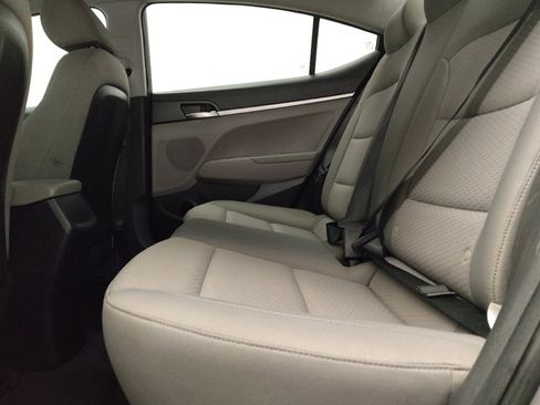 Used 2020 Hyundai Elantra SE w/ Cargo Package (C1) FWD image 18
