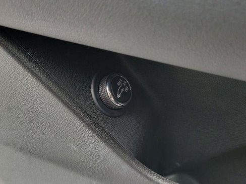 Certified 2024 Cadillac XT6 Luxury FWD image 18