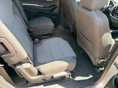 Used 2023 Chevrolet Traverse LT w/ LPO, Floor Liner Package AWD/4WD image 23