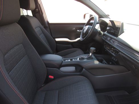New 2026 Honda HR-V Sport image 6