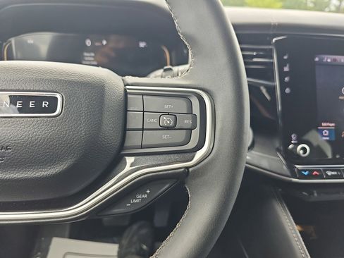 Used 2022 Jeep Wagoneer Series I w/ Premium Group I RWD image 21