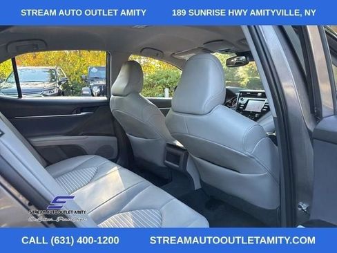 Used 2020 Toyota Camry SE image 17