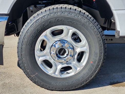 New 2026 Ford F250 XLT w/ FX4 Off-Road Package image 12