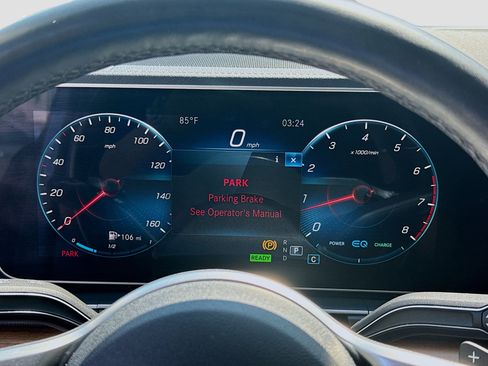 Used 2022 Mercedes-Benz GLS 450 4MATIC image 11