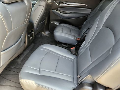Used 2024 Buick Enclave Essence w/ Technology Package FWD image 12