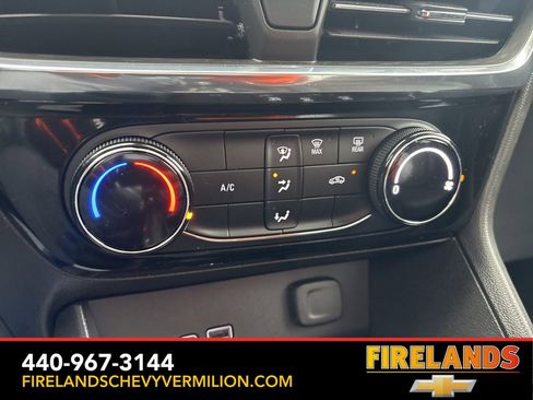 Certified 2025 Buick Encore GX Sport Touring image 18