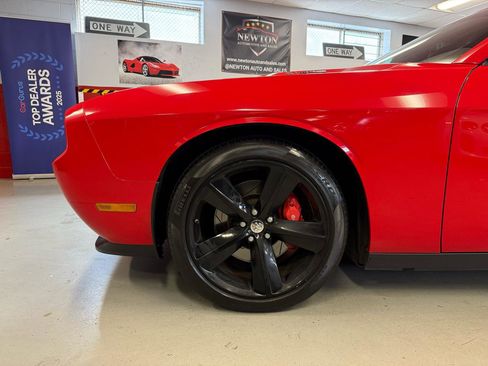 Used 2010 Dodge Challenger SRT8 w/ SRT Option Group II image 20