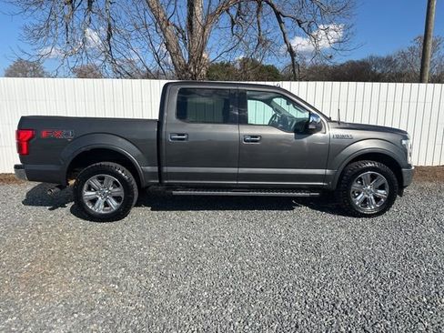 Used 2018 Ford F150 Lariat w/ Equipment Group 502A Luxury image 6