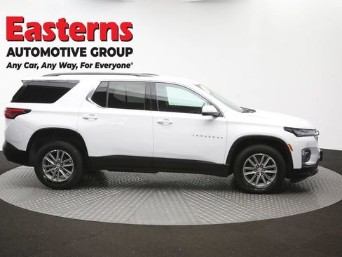 Used 2023 Chevrolet Traverse LT w/ Rear Camera Mirror Package AWD/4WD image 46