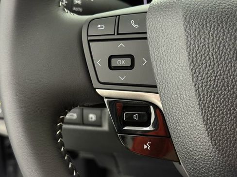 Used 2026 Toyota Camry SE w/ Multimedia Upgrade Package image 10