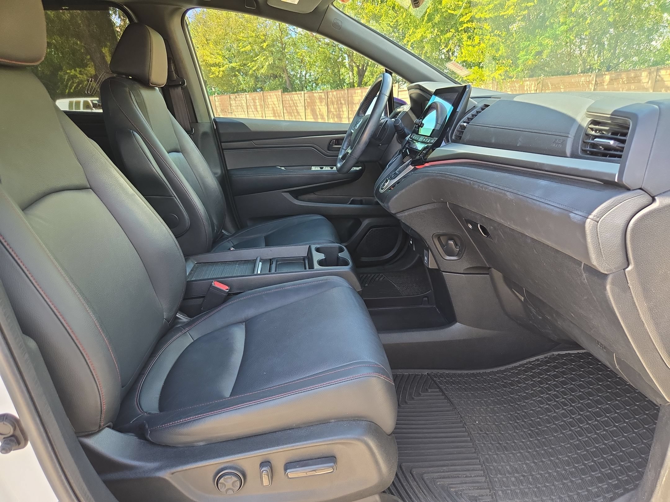 Used 2023 Honda Odyssey Sport image 27