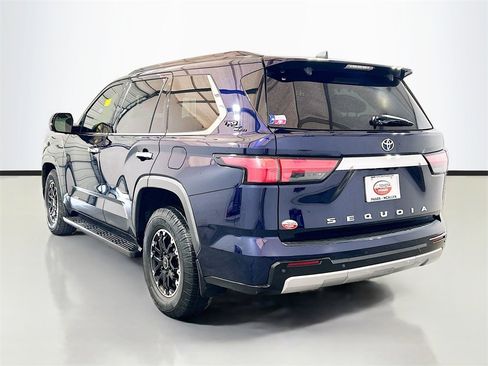 Used 2023 Toyota Sequoia Limited image 6