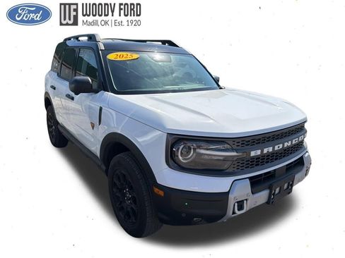 Used 2025 Ford Bronco Sport Badlands image 6