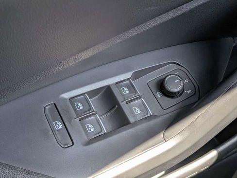 Used 2021 Volkswagen Jetta S FWD image 19