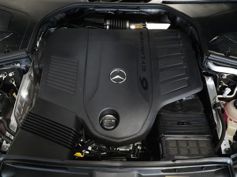 New 2026 Mercedes-Benz S 580e 4MATIC Sedan image 31
