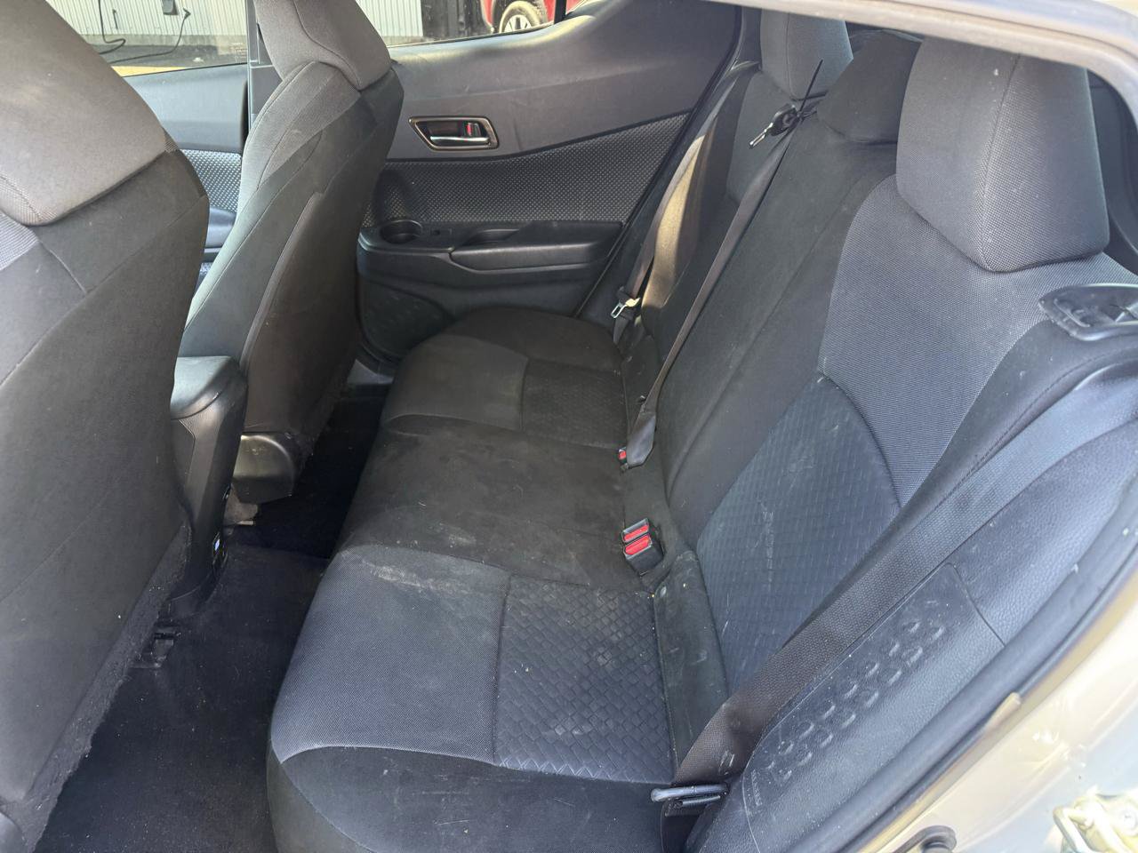 Used 2021 Toyota C-HR LE FWD image 6