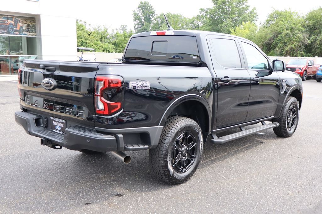 Used 2026 Ford Ranger Lariat w/ FX4 Off-Road Package AWD/4WD image 3