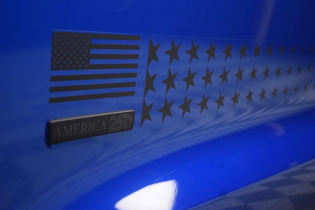 New 2027 Chrysler Pacifica Select FWD image 18