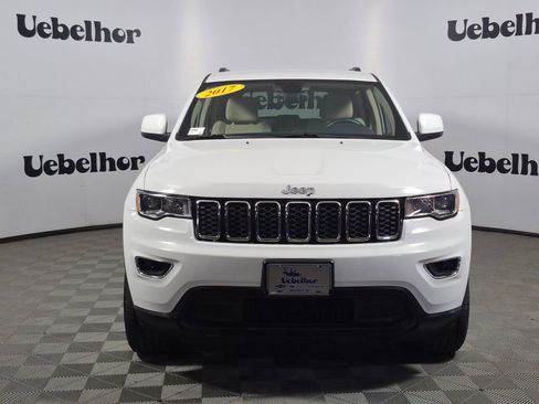 Used 2017 Jeep Grand Cherokee Laredo w/ Quick Order Package 23E image 2