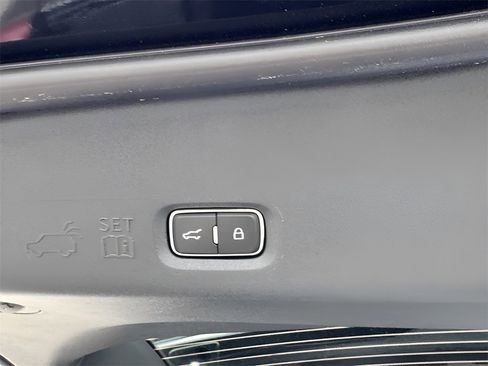 New 2025 Ford Expedition Active image 42