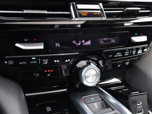 Used 2026 Acura MDX SH-AWD image 26