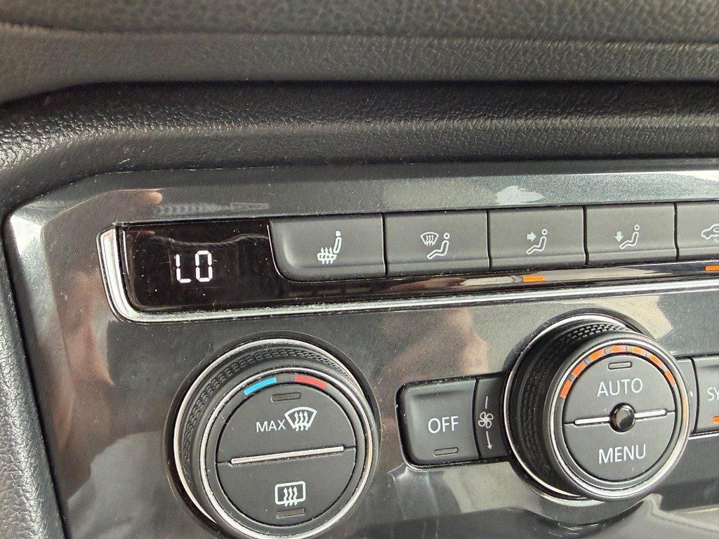 Used 2021 Volkswagen Tiguan SE R-Line FWD image 22