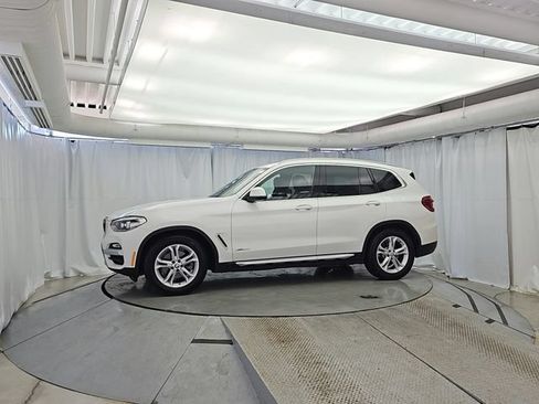 Used 2018 BMW X3 xDrive30i w/ Convenience Package AWD/4WD image 3