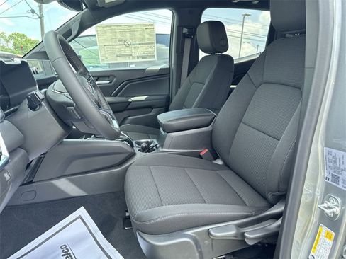 New 2025 GMC Canyon Elevation w/ Convenience Package image 17
