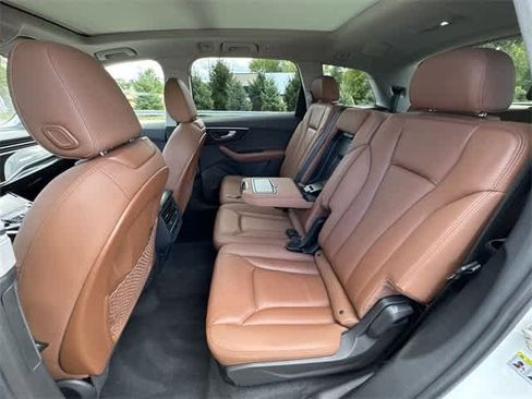 Used 2020 Audi Q7 3.0T Premium Plus image 20