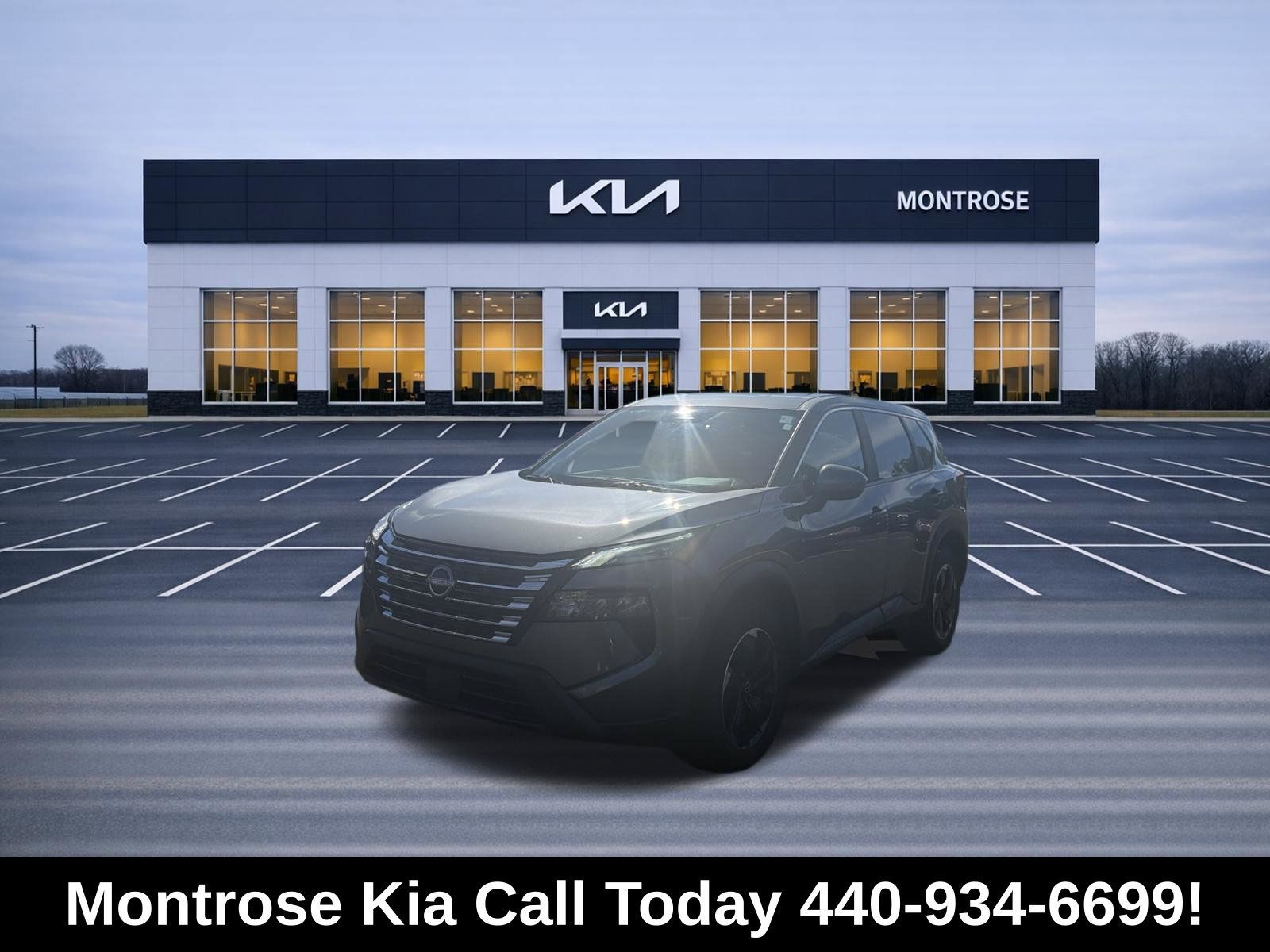 Used 2025 Nissan Rogue SV AWD/4WD image 1