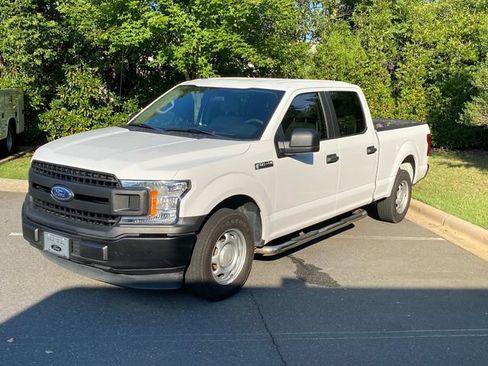 Used 2018 Ford F150 XL w/ Equipment Group 101A Mid RWD image 3