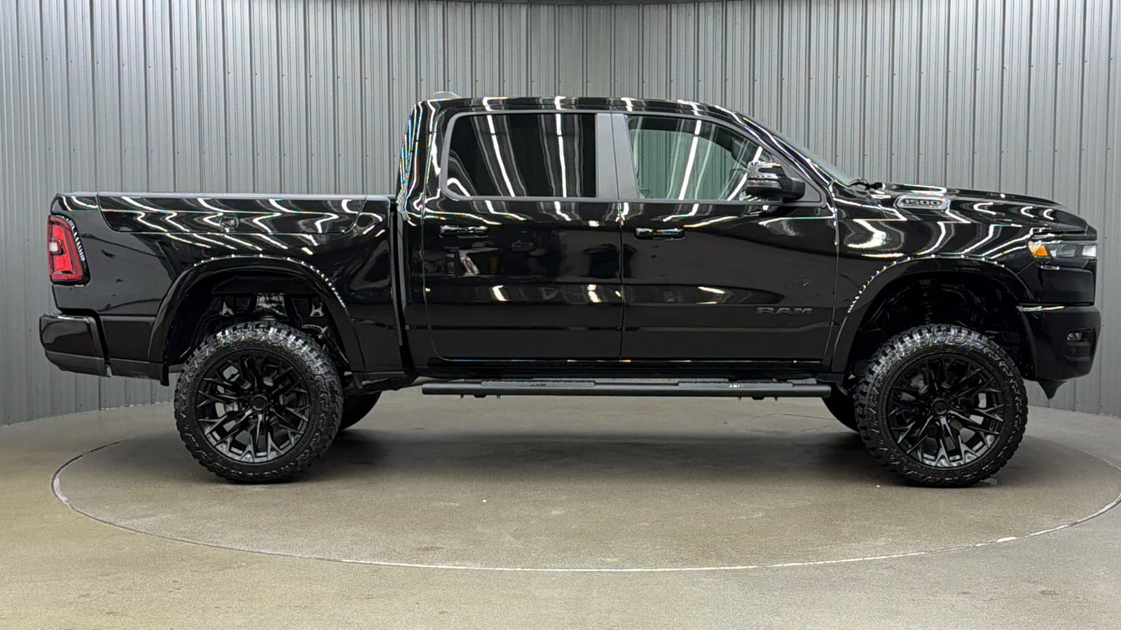 Used 2026 RAM 1500 Big Horn AWD/4WD image 6