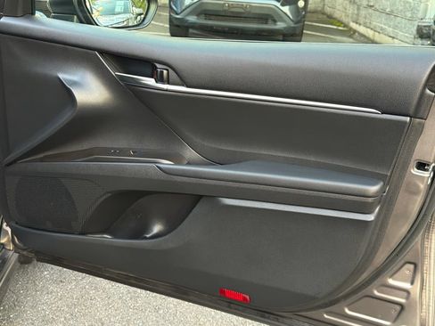 Used 2024 Toyota Camry SE FWD image 12