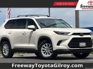 Used 2024 Toyota Grand Highlander AWD video 1