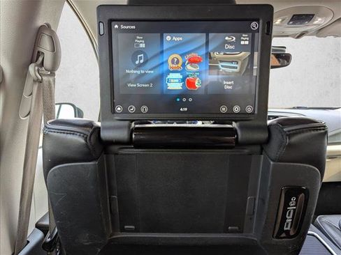 Used 2018 Chrysler Pacifica Limited w/ Advanced Safetytec Group image 21