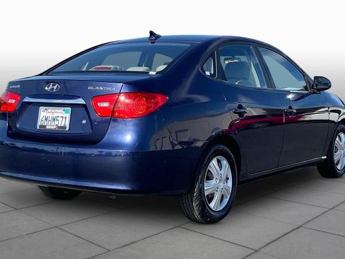 Used 2010 Hyundai Elantra GLS FWD image 12