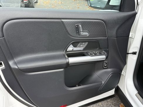 Certified 2025 Mercedes-Benz GLA 250 GLA 250 image 17