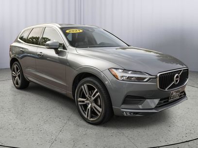 Used 2021 Volvo XC60 T5 Momentum w/ Protection Package Premier