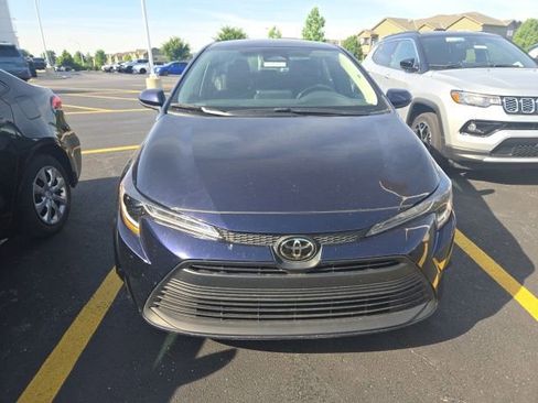 Used 2024 Toyota Corolla LE FWD image 2