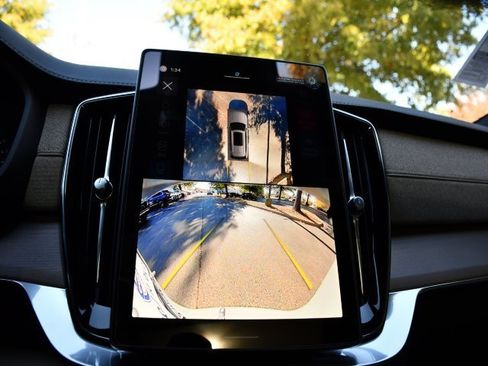 New 2026 Volvo XC90 B6 Ultra w/ Protection Package Premier image 14