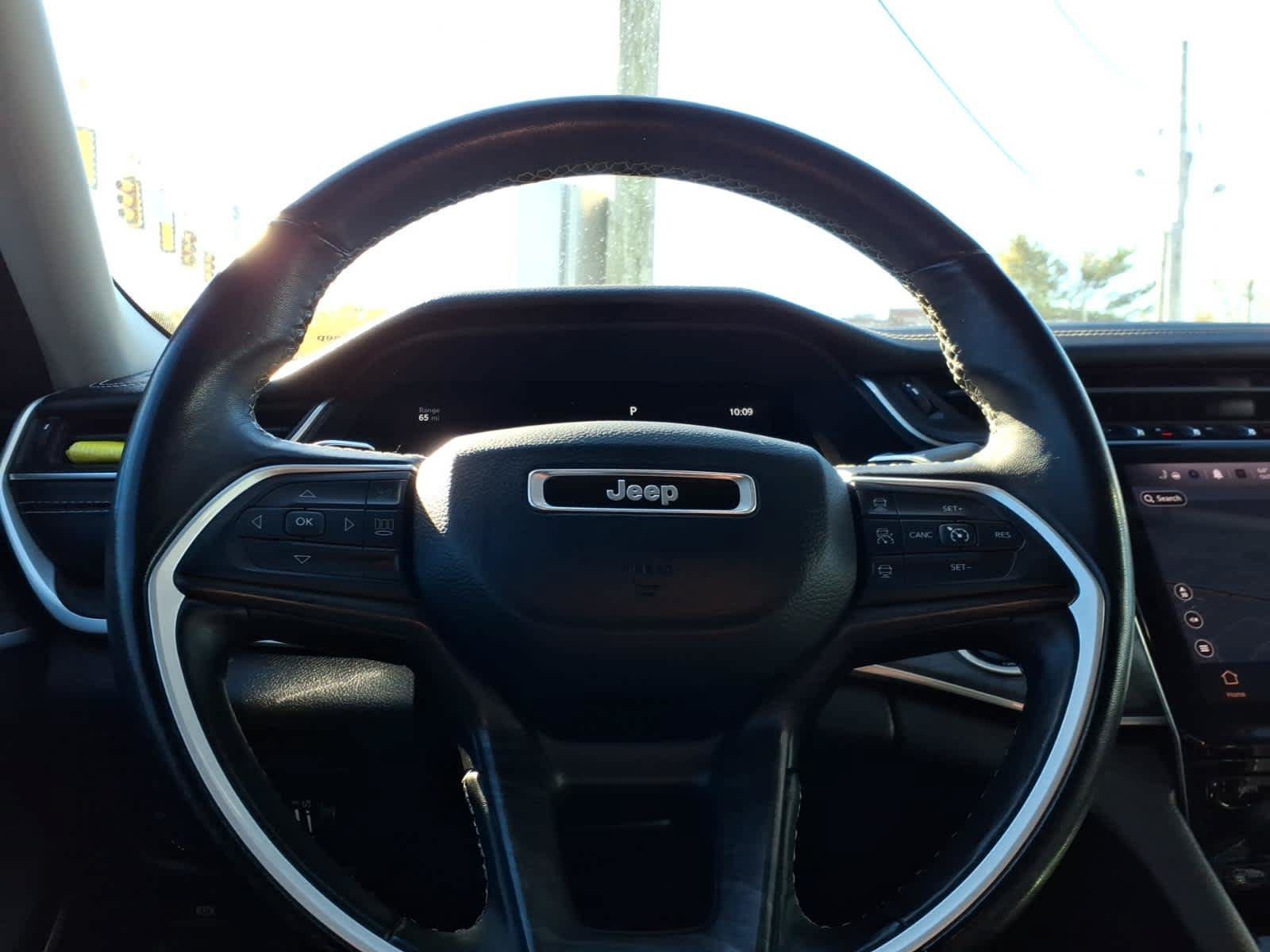 Used 2022 Jeep Grand Cherokee Limited AWD/4WD image 24