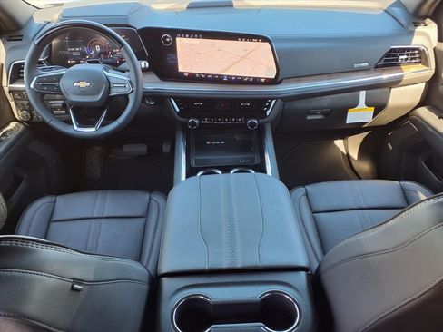 New 2026 Chevrolet Suburban High Country image 8