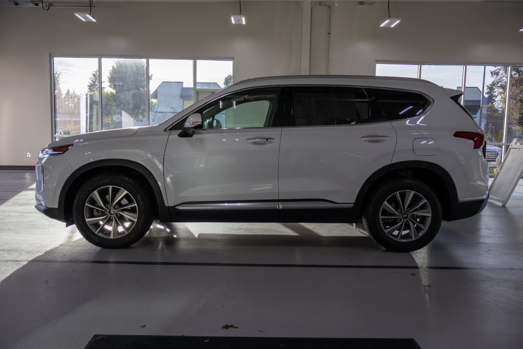 Used 2019 Hyundai Santa Fe AWD w/ Cargo Package image 10