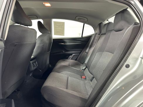 Used 2025 Toyota Camry LE image 12